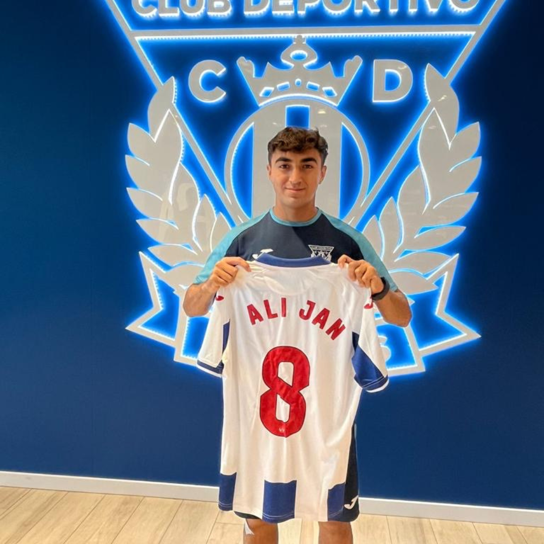 Ali Jan Noorzai Signs Scholarship with CD Leganés